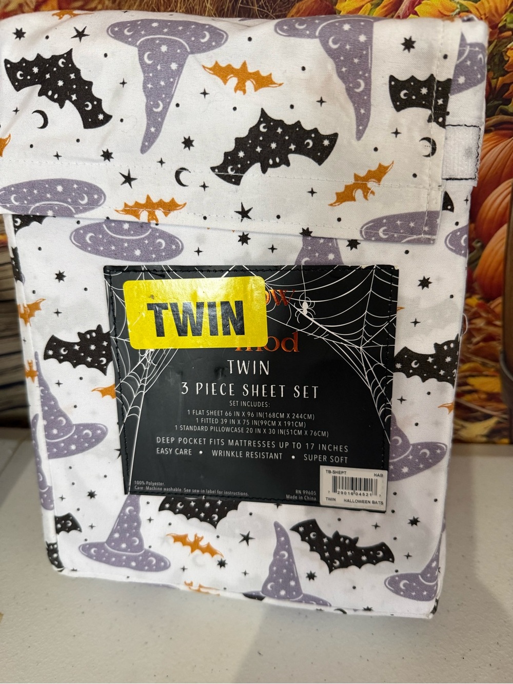 Witch Hat and Bats Halloween Twin Sheets